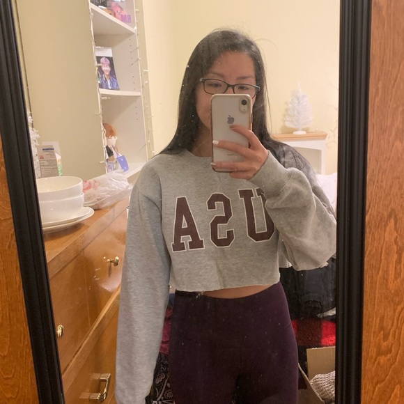 Brandy Melville Tops - Brandy Melville USA Cropped Sweater